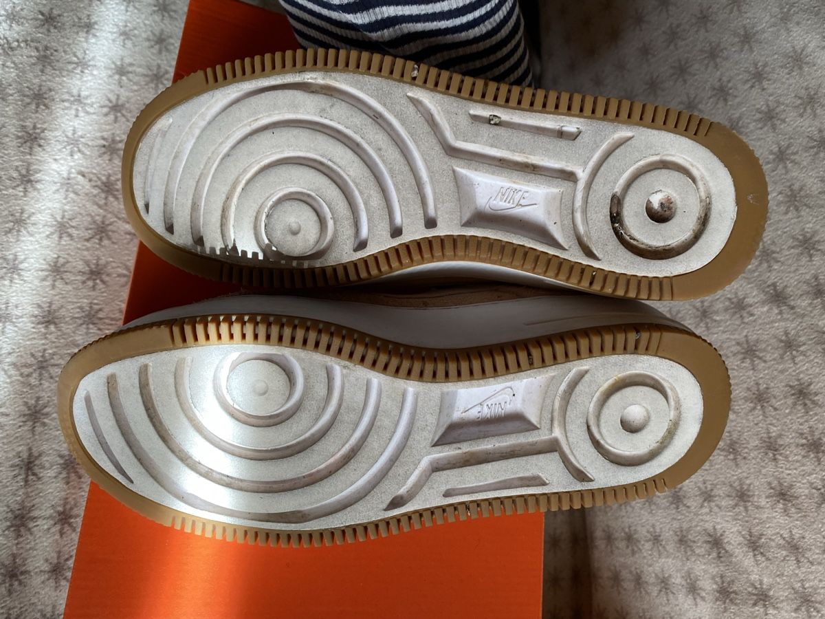 Nike Scarpe da uomo: Nike AF1 suédé 39 Original – Usato da Geneve venduto da Monthoux13 2