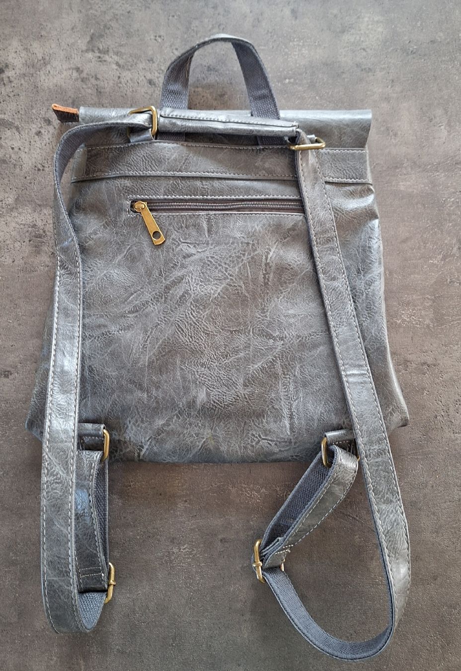 Rucksäcke: Stylischer Rucksack / Umhängetasche grau – Neu (gemäss Beschreibung) aus Zollbrück von MAEZ01 1