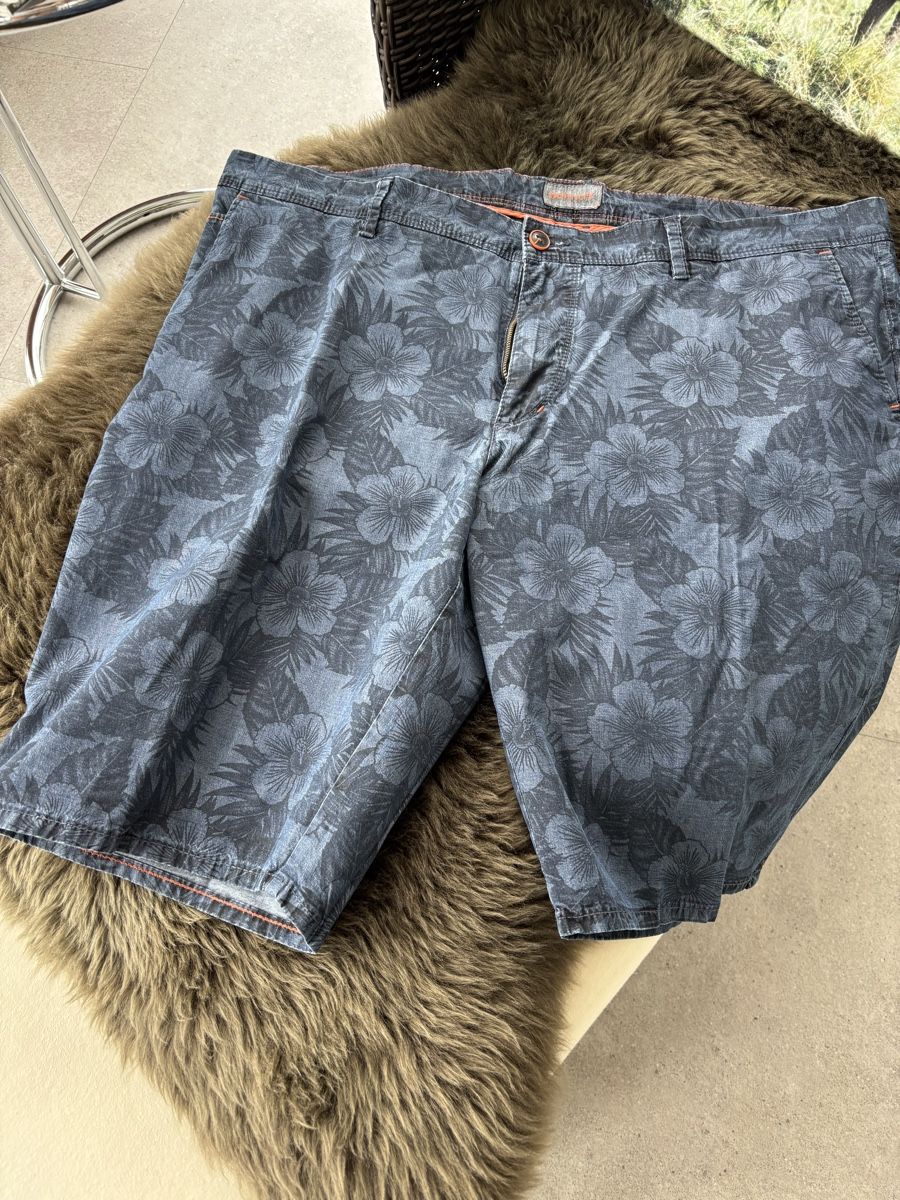 Pantaloni: Kurze Hose, Bermudas – Nuovo (secondo la descrizione) da Krattigen venduto da Landado
