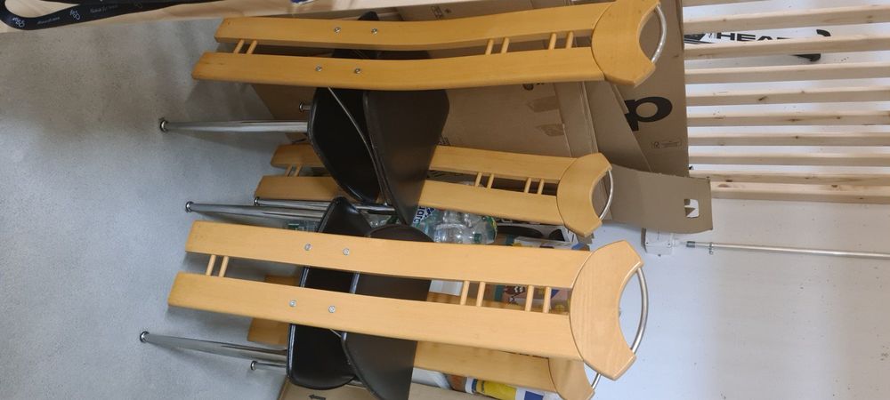 4 alte Stühle zum verschenken Kaufen auf Ricardo