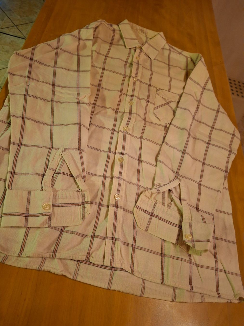 Hemden: Chemise longues manches taille L 100% coton – Gebraucht aus Villiers von san_jn5w