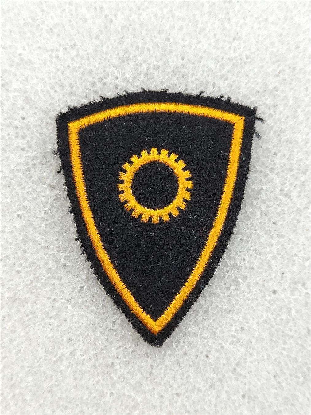 Placchette & Badge: Abzeichen Gerätemechaniker Ord. 1995 V2 – Usato da Bauma venduto da SwissMilitaria