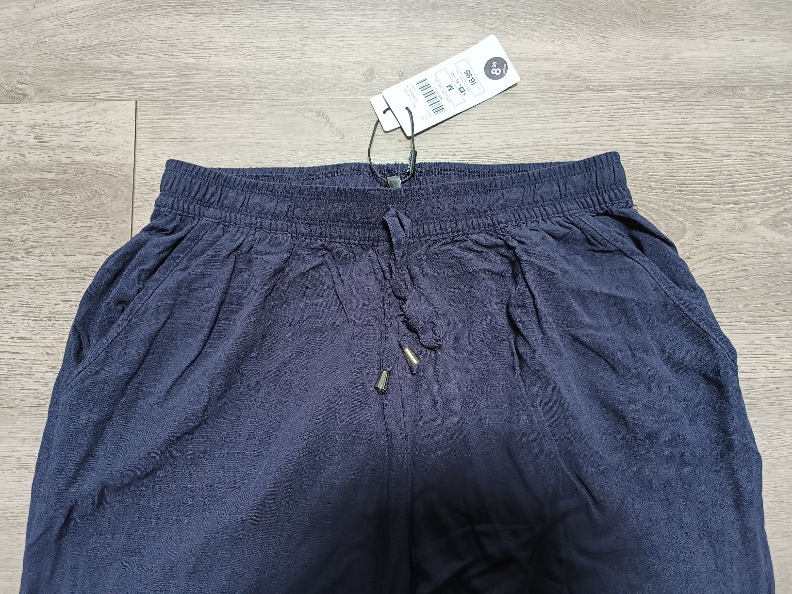 Pantaloni: Neue Viscosesommerhose M – Nuovo (secondo la descrizione) da Bätterkinden venduto da Elefantenzoo 1