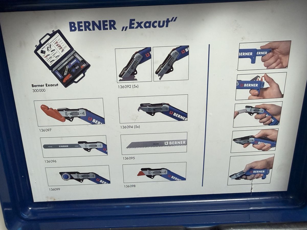 Messer: Couteau multifonction Berner Exacut dans coffret bleu – Gebraucht aus Brügg BE von Goob 3