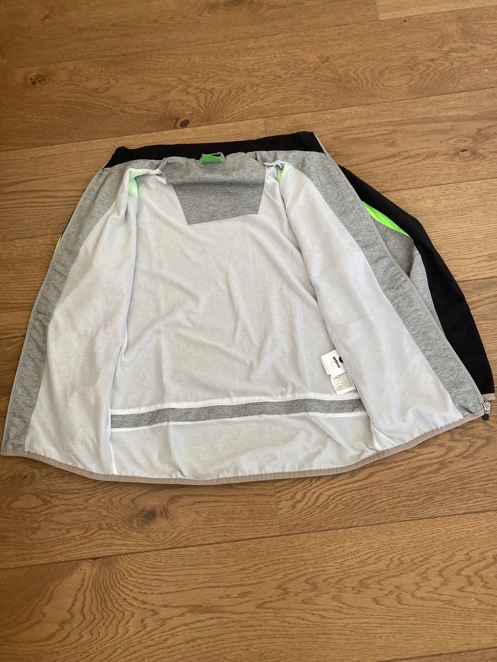 Erima Giacche: Sportjacke / Trainerjacke Gr. 152 – Nuovo (secondo la descrizione) da Zollikofen venduto da gamel01 1