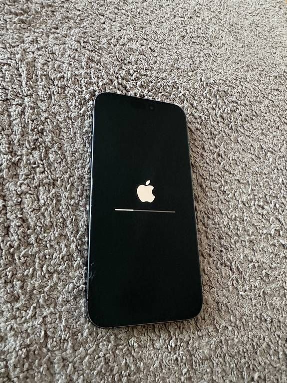 Telefoni cellulari / Smartphones: iPhone 15 Pro Max 265 GB – Usato da Staad SG venduto da Gl-Tonito 1