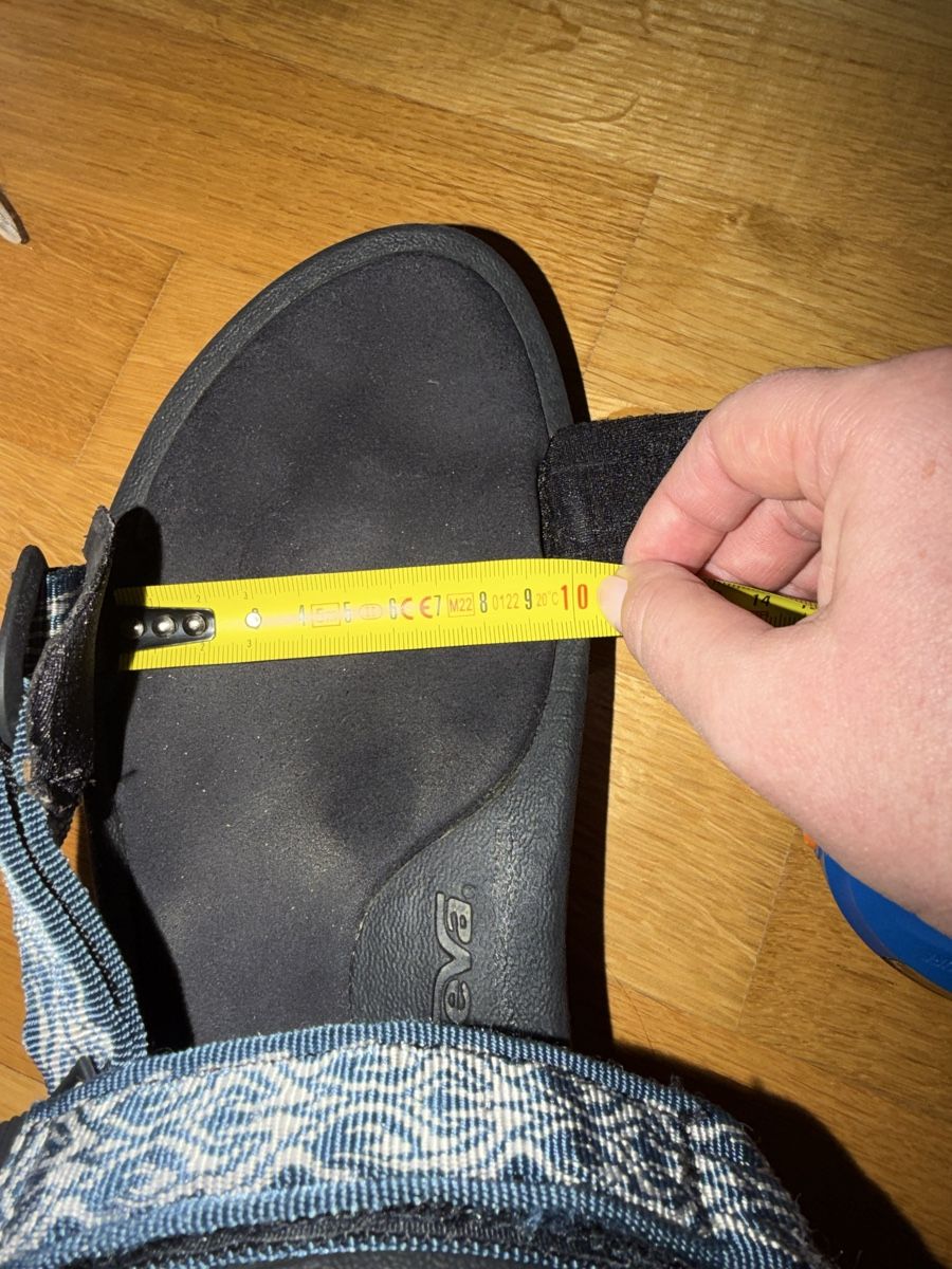 Teva Scarpe da uomo: Teva Sandalen  blau Gr 43 – Usato da Basel venduto da Ksjusha 1