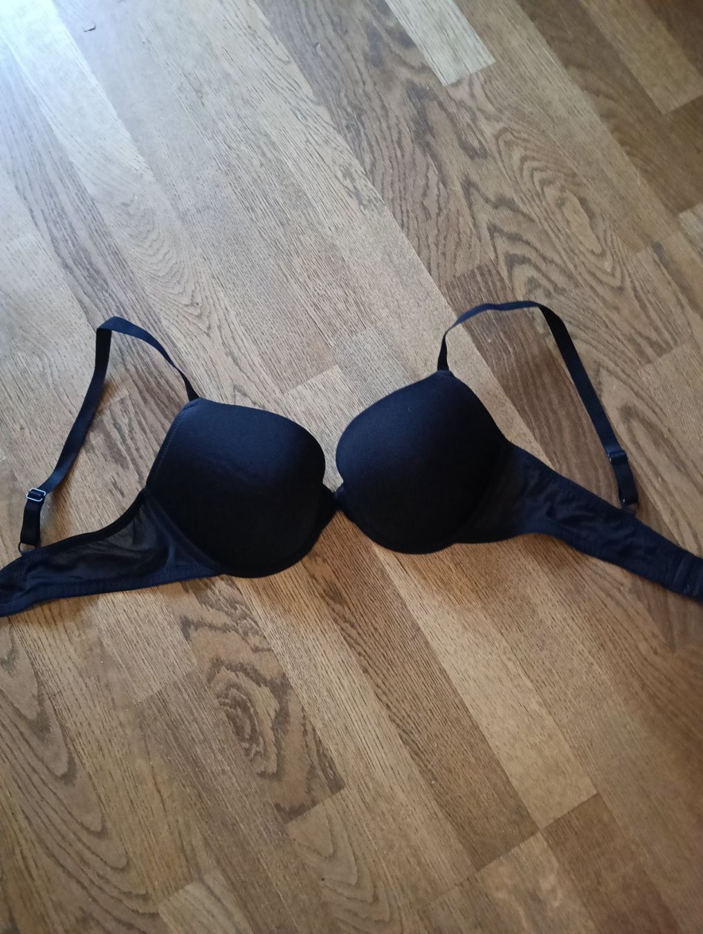 Altra biancheria intima: BH Gr. 85 C... – Nuovo (secondo la descrizione) da Uetendorf venduto da Koh0