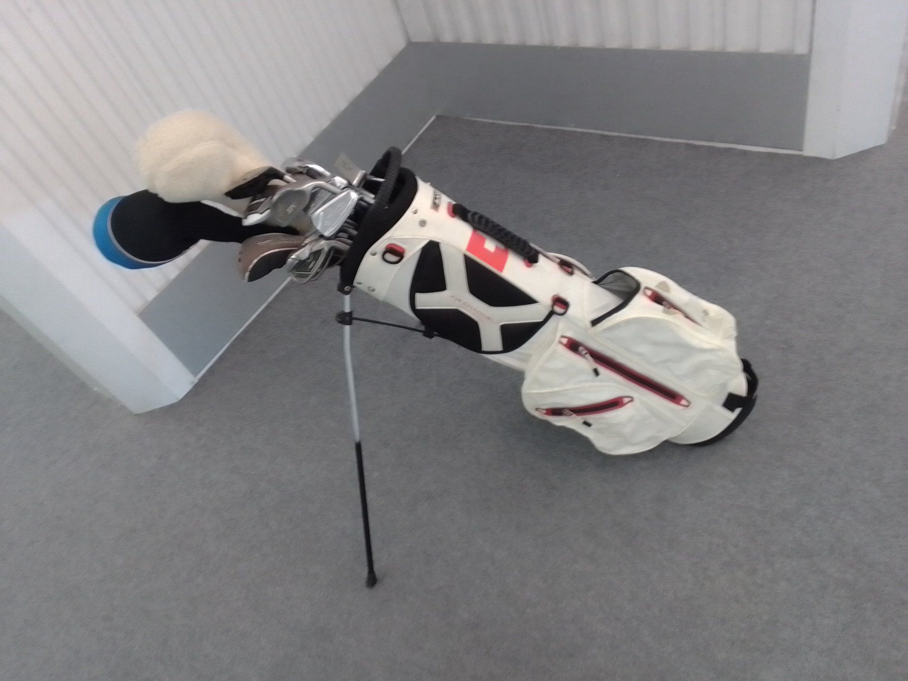 Mazze & Set: Set clubs de golf avec sac – Usato da Préverenges venduto da mam_629h