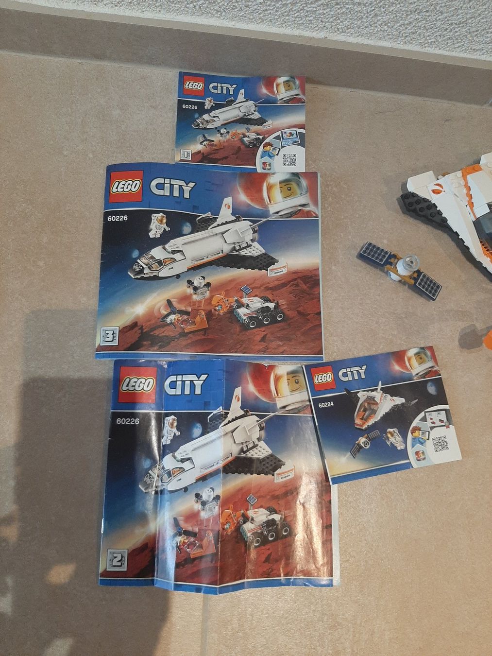Lego Giocattoli: Lego City 60226 Mars-Forschungsshuttle – Usato da Laufen venduto da Julie231004 1