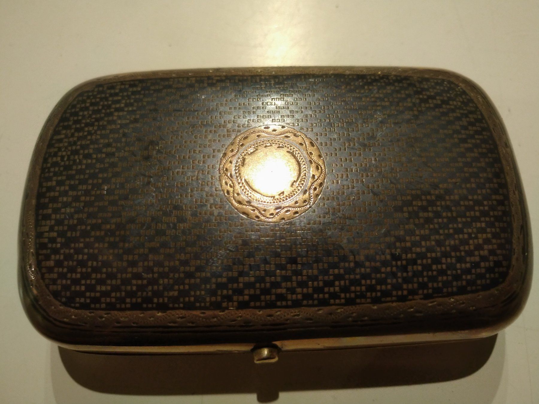Altri Prodotti per fumatori: Silver - 1888 Russian cigarette case St-Peterburg scene – Usato da Orzens venduto da Orzens 3