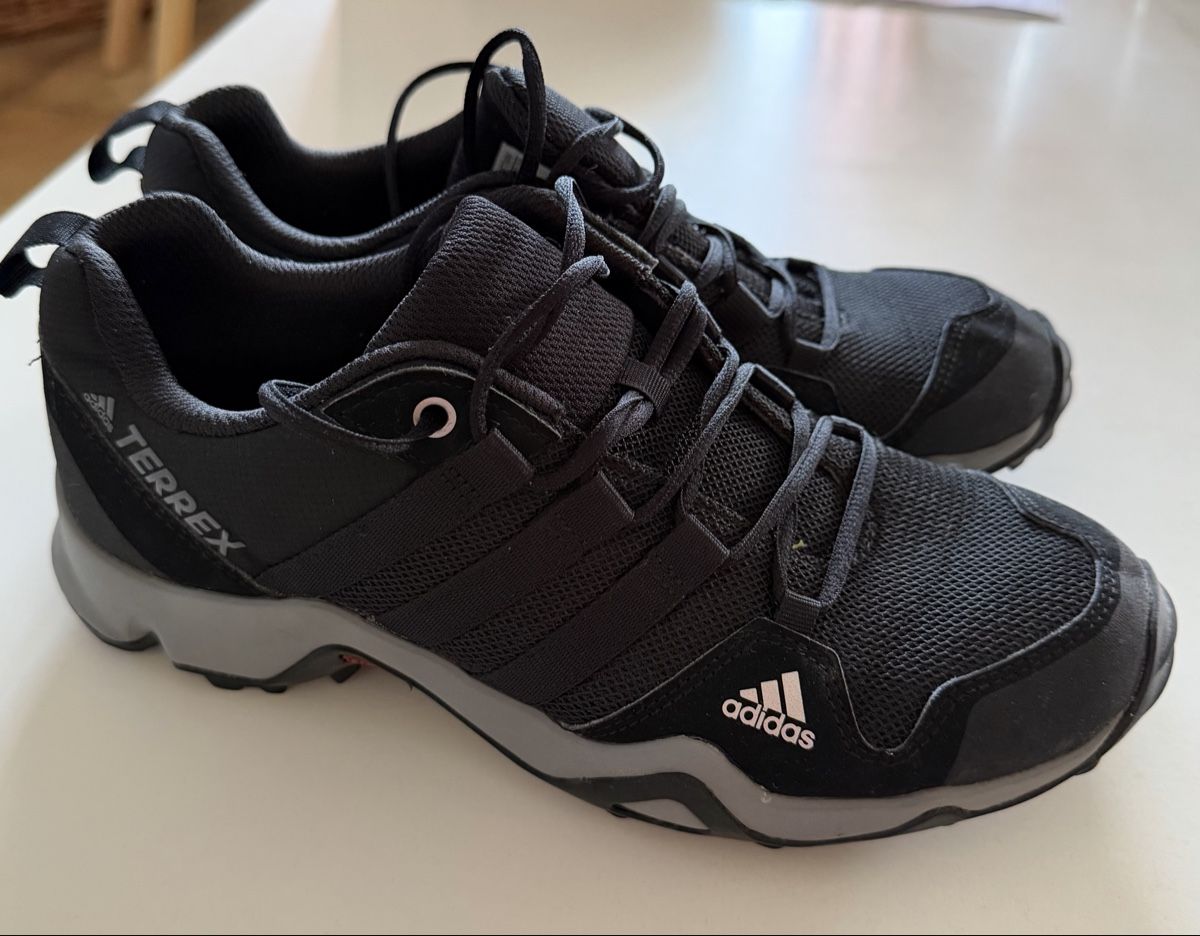 Adidas Scarpe da uomo: ADIDAS – Usato da Isérables venduto da Titi9
