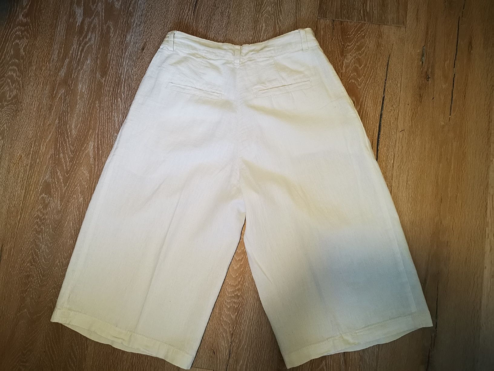Pantaloni: Damen Bermudashorts von 'American Vintage' – Usato da Ennetbürgen venduto da dasi_2010 2