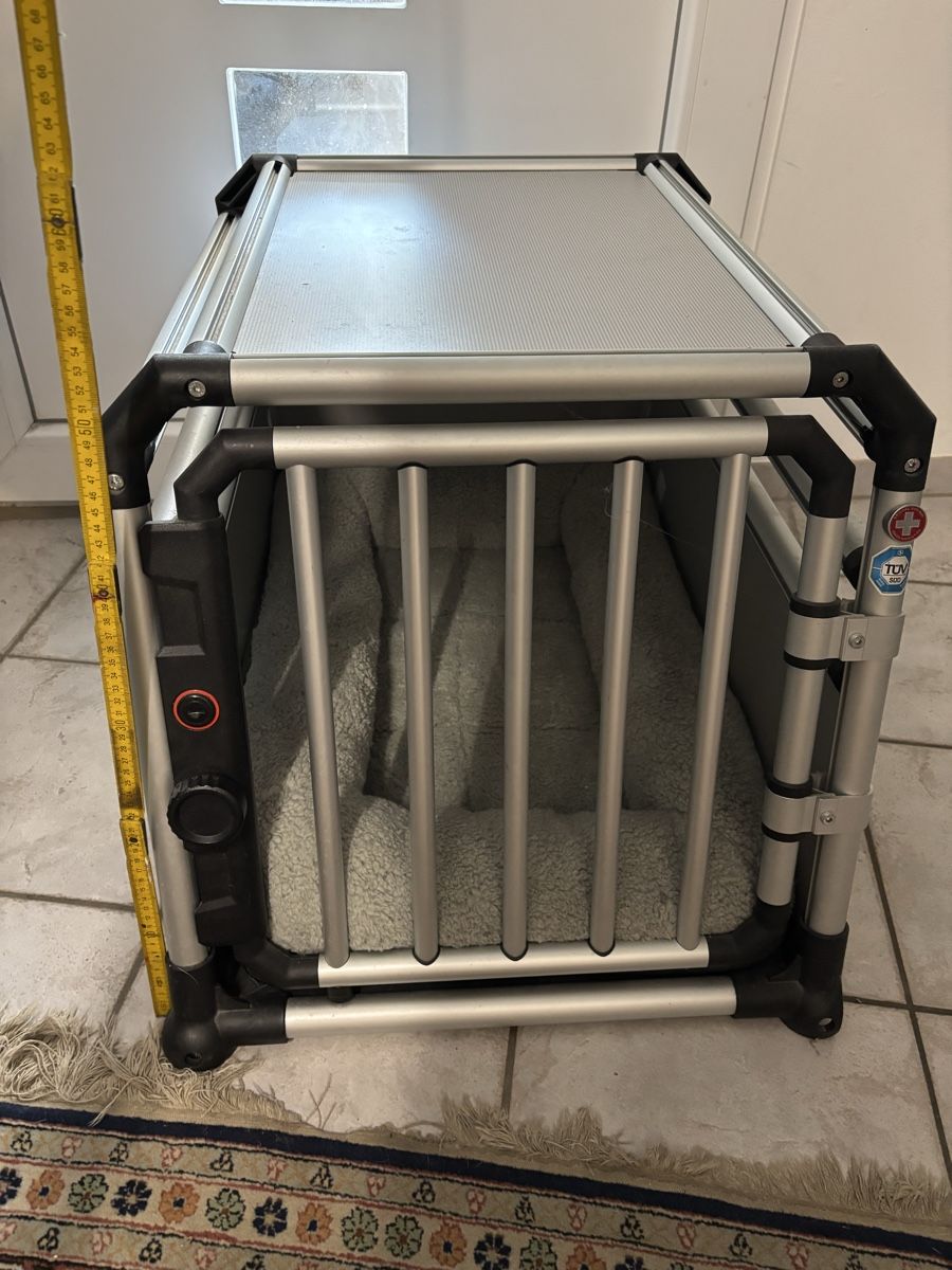 Käfige, Transport & Sicherheit: Hundebox – Gebraucht aus Domat/Ems von Galsi