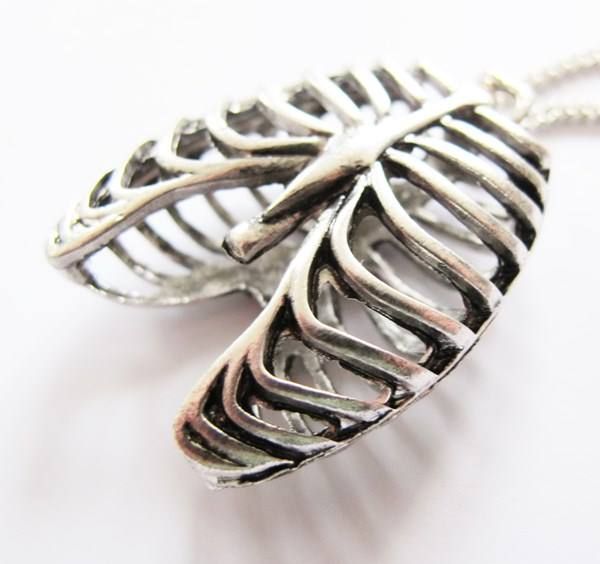 Sonstiger Schmuck: Gothic Halskette Rib Cage Rippen Torso – Neu (gemäss Beschreibung) aus Schwanden GL von UHRKNALL 1
