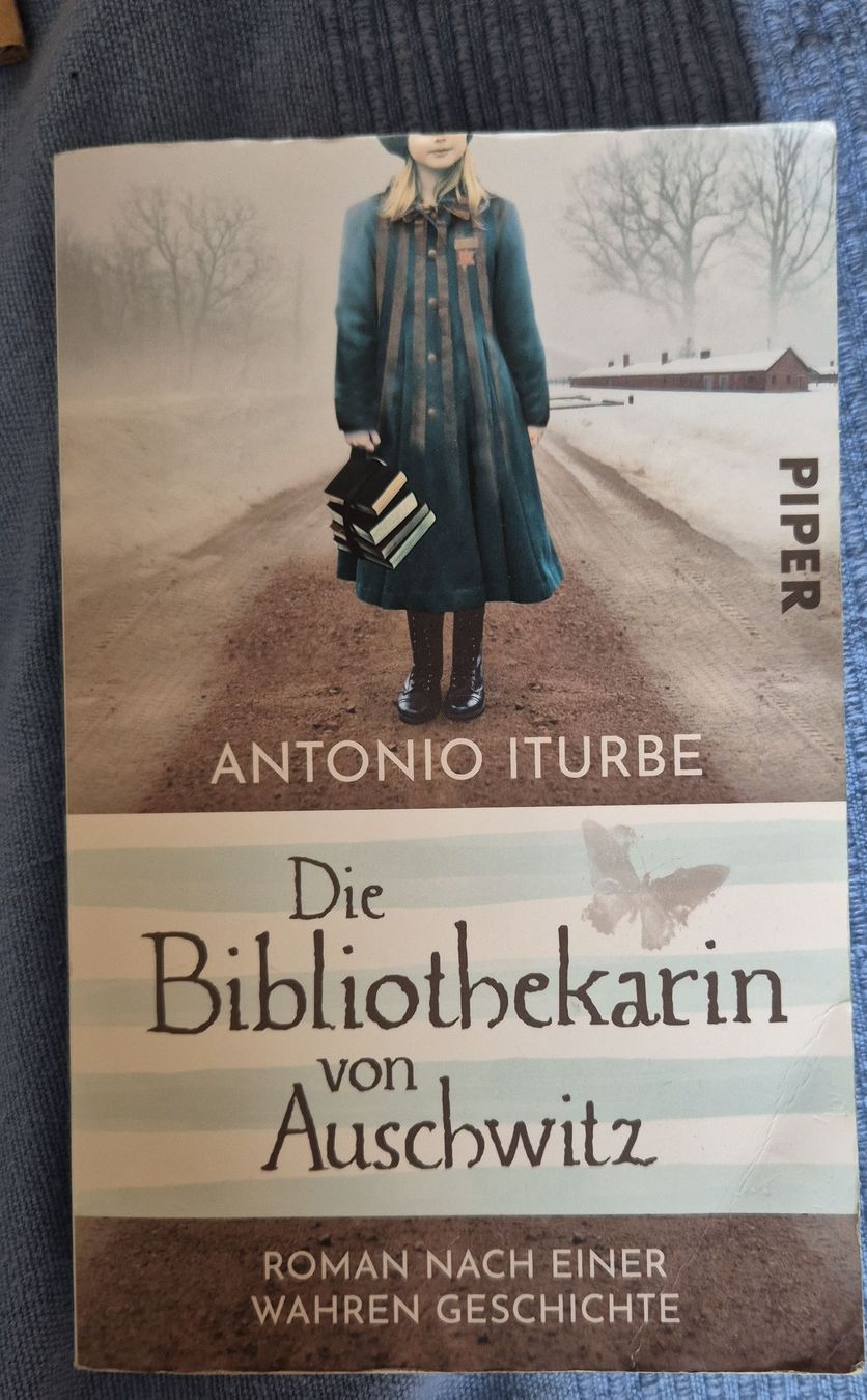 Libri: Die Bibliothekarin von Auschwitz - Antonio Iturbe – Usato da St. Gallen venduto da Shelu712