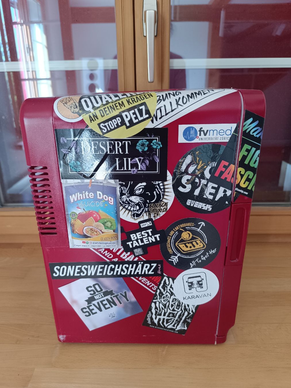 Réfrigérateurs: Mini Kühlschrank – D'occasion à Ottikon par PiloniFive 2