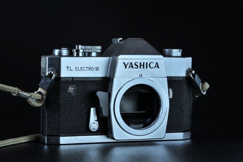 Appareil Photo Argentique Yashica TL Electro-X Avec Objectif Grand Angle - Noir - Très Bon état