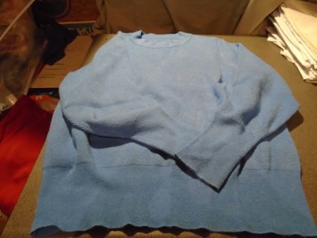 Pullover ca. Grösse M, blau/einfach