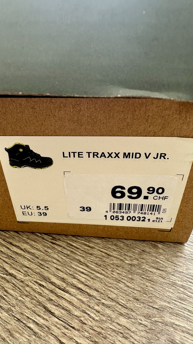 46 Nord Scarpe da uomo: Neue Wanderschuhe Gr. 39 – Usato da Oberweningen venduto da slowdown75 4
