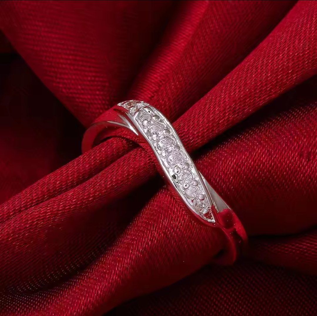 Bagues: Zarter Ring, 925 versilbert Gr. 8 – Neuf (Voir description) à Grenchen par dar_6d52 2
