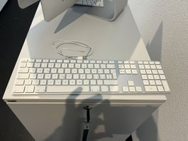 Apple Tastatur mit Kabel & Nummernblock