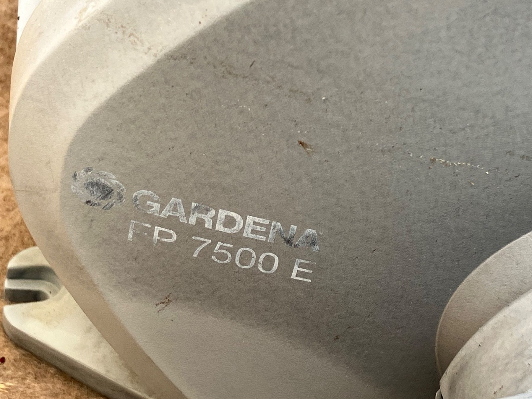 Pompe & Parti di ricambio: Gardena Gartenteichpumpe FP7500 E – Usato da Erlenbach im Simmental! venduto da Simmentaler-Perlen 2