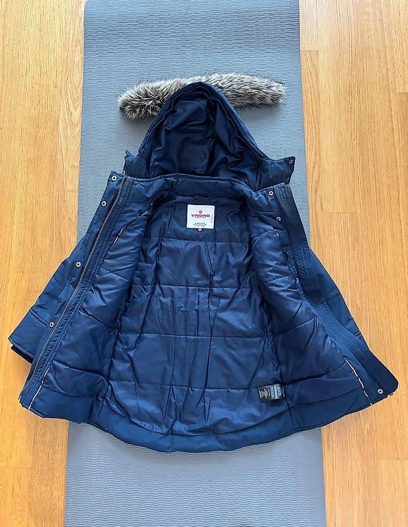 Giacche & Cappotti: Vingino Winterjacke / dunkelblau / Gr 128 – Usato da Wettswil venduto da Dukefunk 1