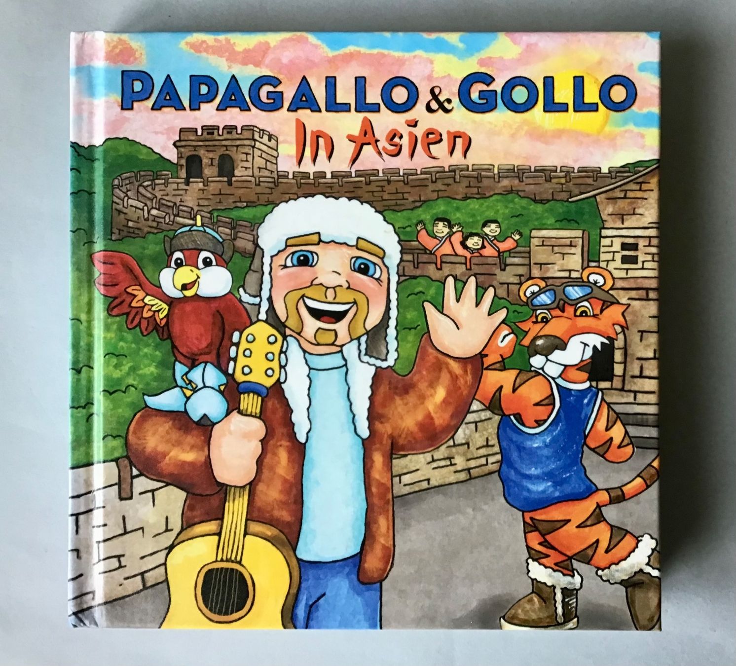 CD: Cd und Buch: PAPAGALLO & GOLLO in Asien – Usato da Bubendorf venduto da Alpenheidi