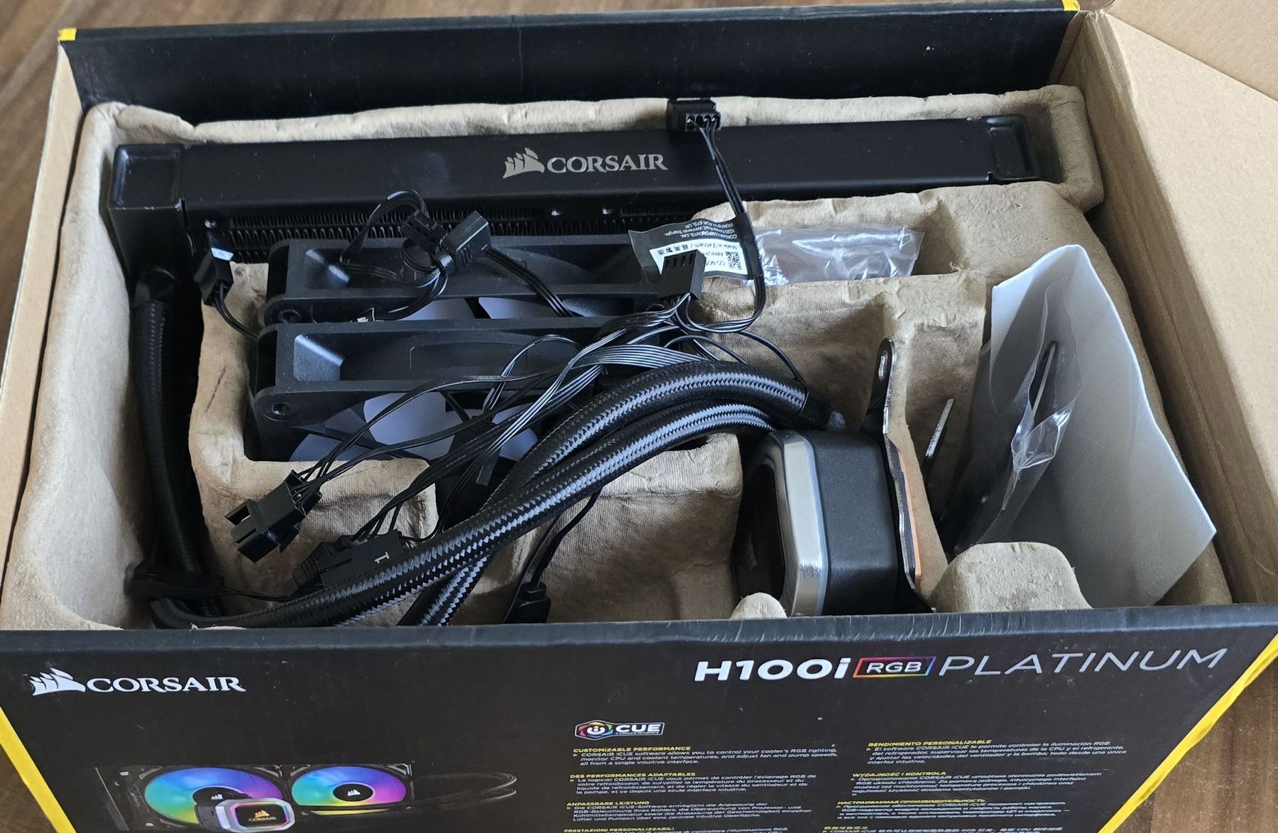 Corsair PCs: PC Gaming diverse zubehör – Gebraucht aus Emmenbrücke von SaintSeiya2000 4
