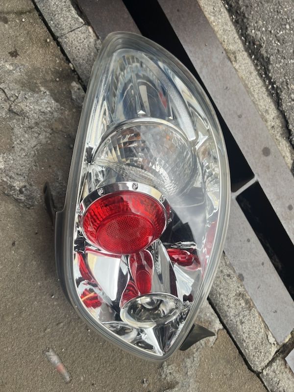 Peugeot Fari: Rücklichtenset – Usato da Thun venduto da Bern_1234