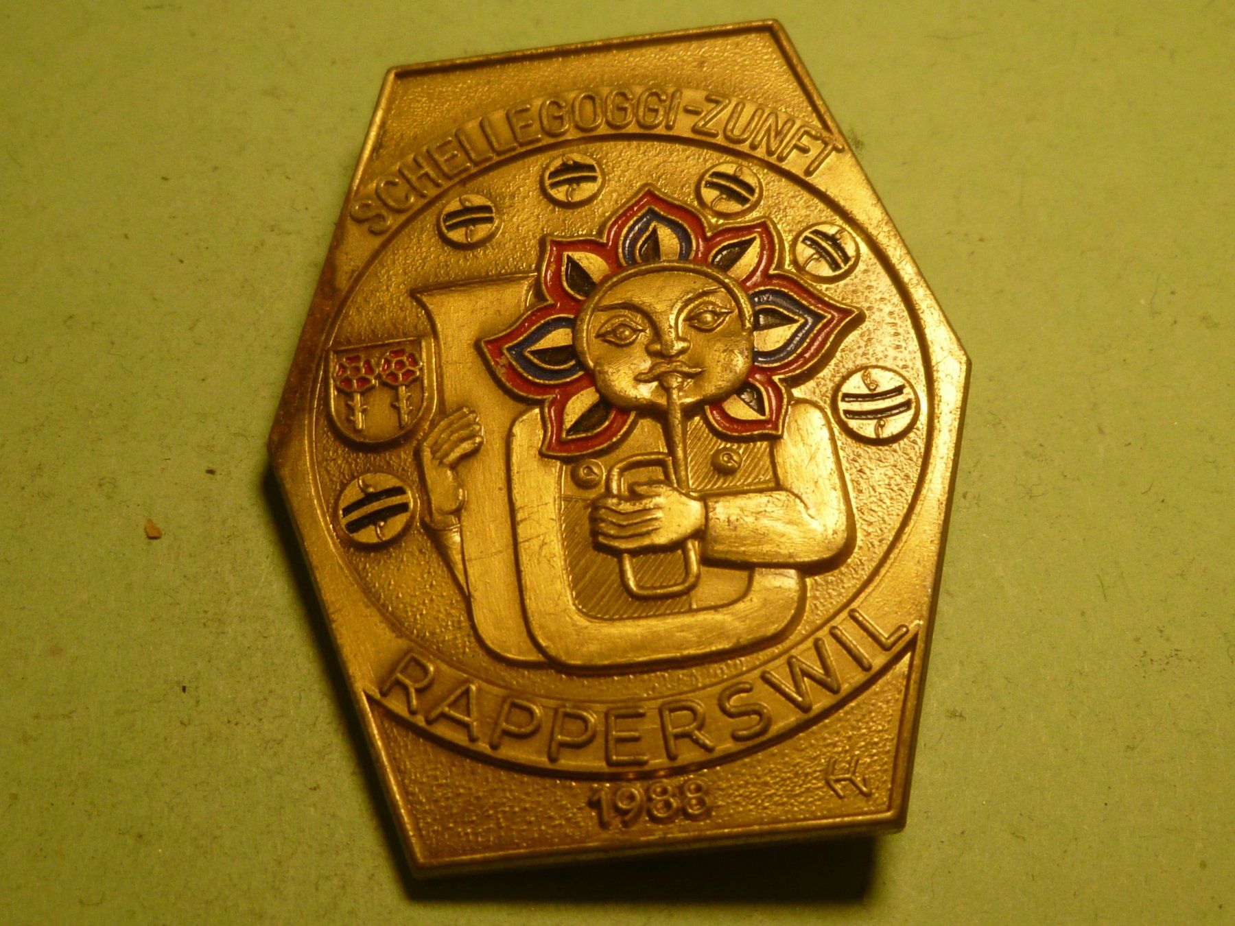 Placchette & Badge: RAPPERSWIL 1988 MESSING – Usato da Ried (Muotathal) venduto da Mandarin02