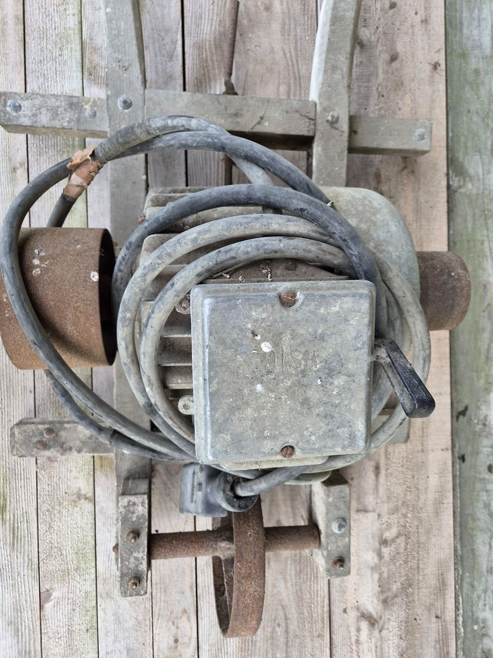 Moteurs: Alter Elektromotor – Défectueux à Malters par Bw4 2