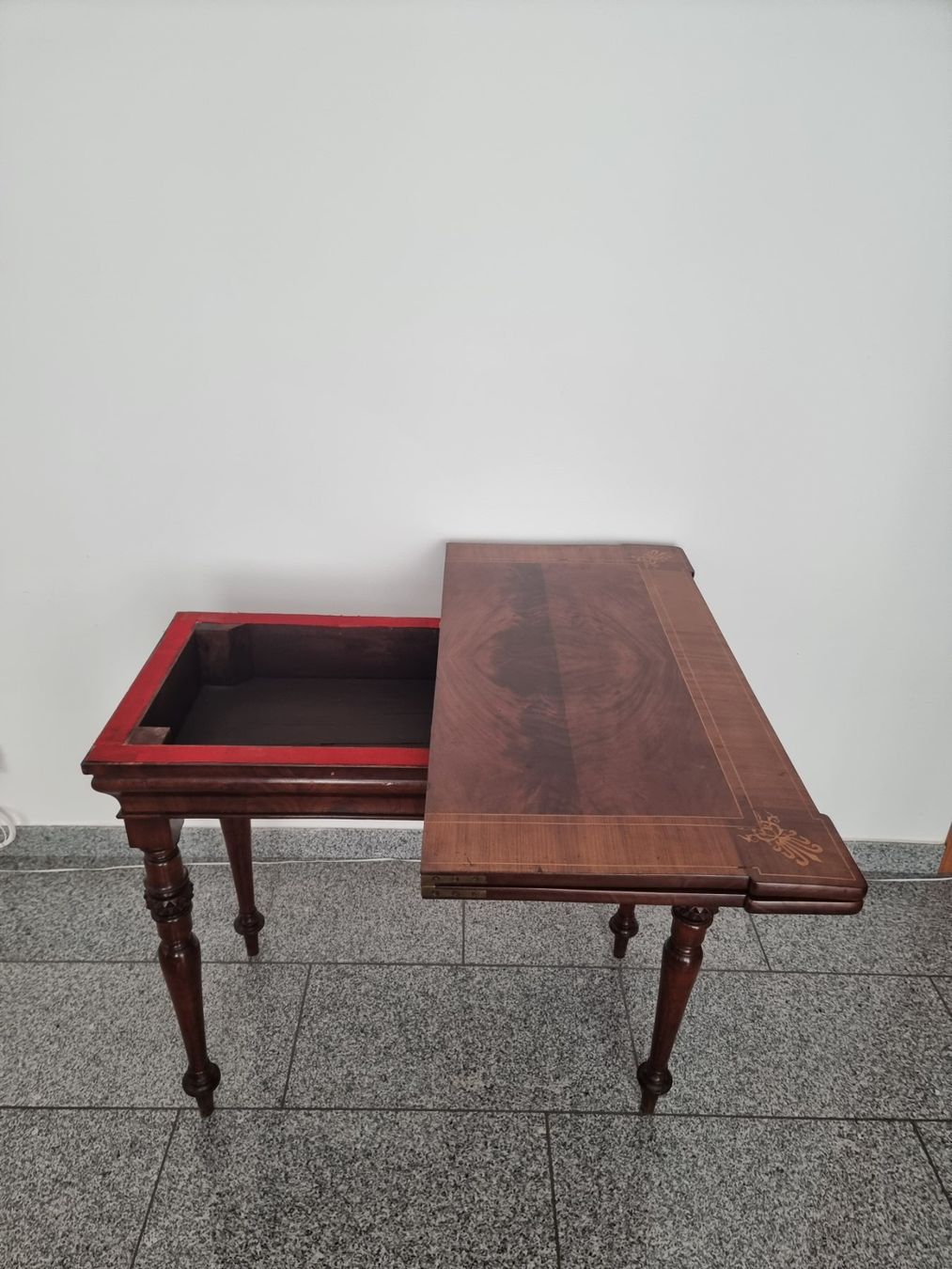 Tavoli: Antiker Spieltisch, Klappbar. – Usato da Paradiso venduto da jor_2pdl 4