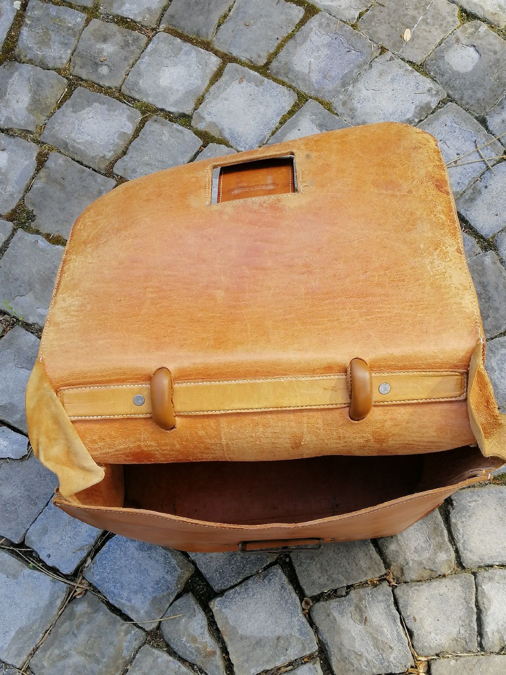 Borse: Sac en cuir brun "wintage" – Usato da Lausanne venduto da Jdelta 4