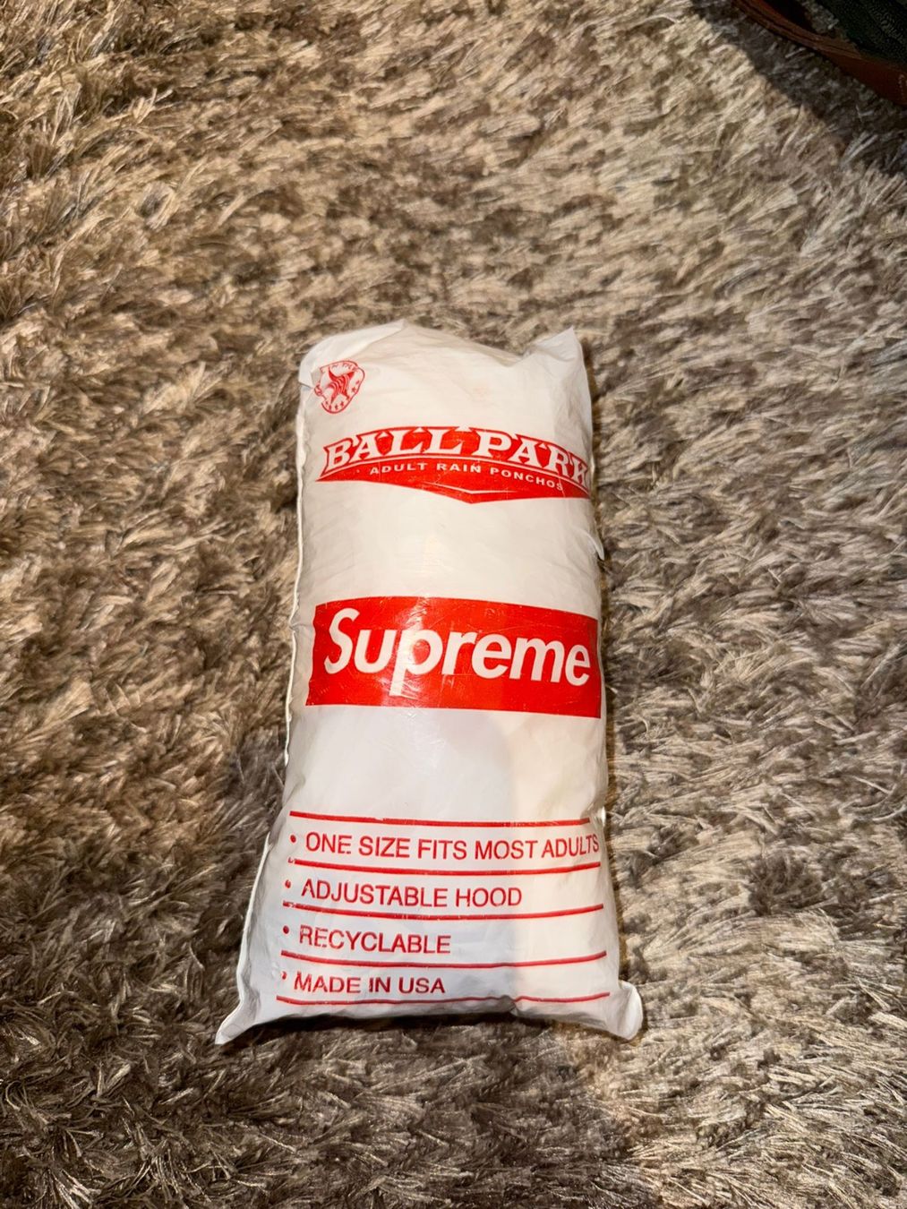 Supreme Giacche: Supreme Regenjacke Poncho | weiss – Usato da Küsnacht ZH venduto da jul_2bwq 1