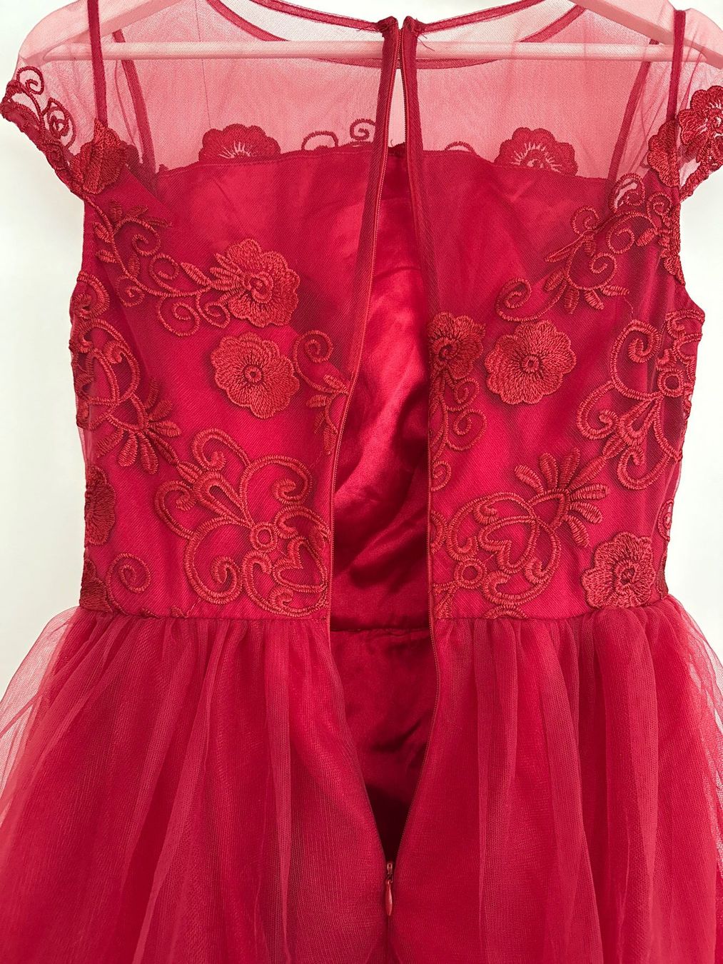 Robes: Elegantes Tüllkleid Rot Gr.34 – D'occasion à Schönenwerd par d.chiara 4