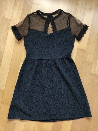 Schönes festliches Kleid von NafNaf in top Zustand!