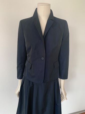AKRIS: Exklusiver nachtblauer Taft-Blazer, Grösse 38