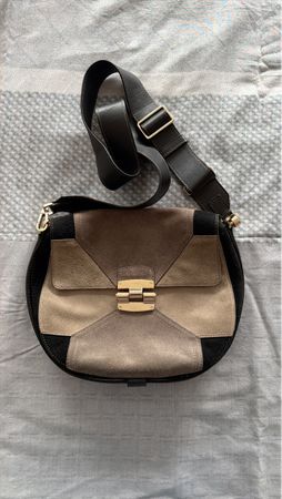Elegante Furla Umhängetasche in Braun- und Grautönen