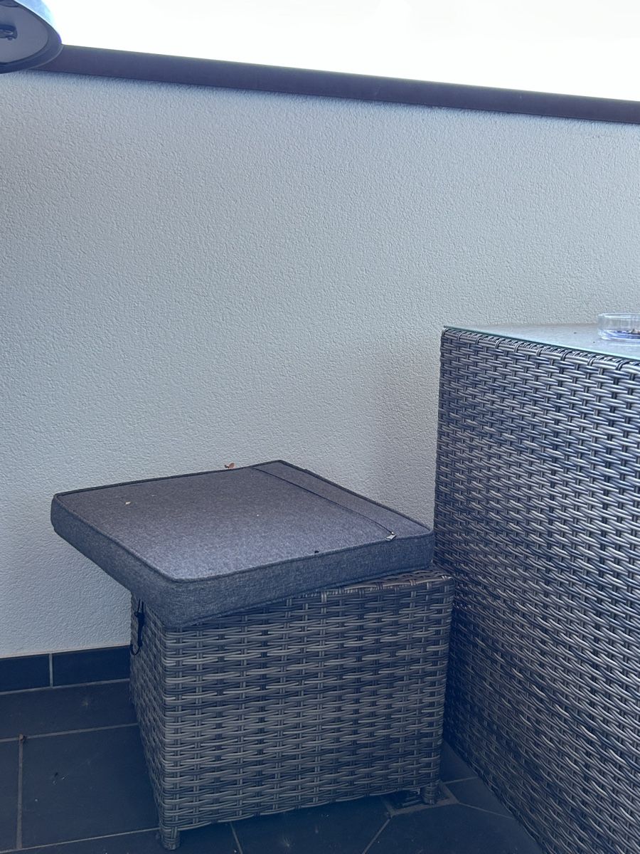 Set di tavolo e panche: Gartenmöbel Set – Usato da Glattbrugg venduto da Salinho 1