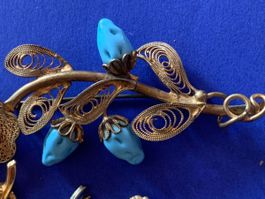 1 Brosche Pflanzen & Blumen, nur eine BLAUE