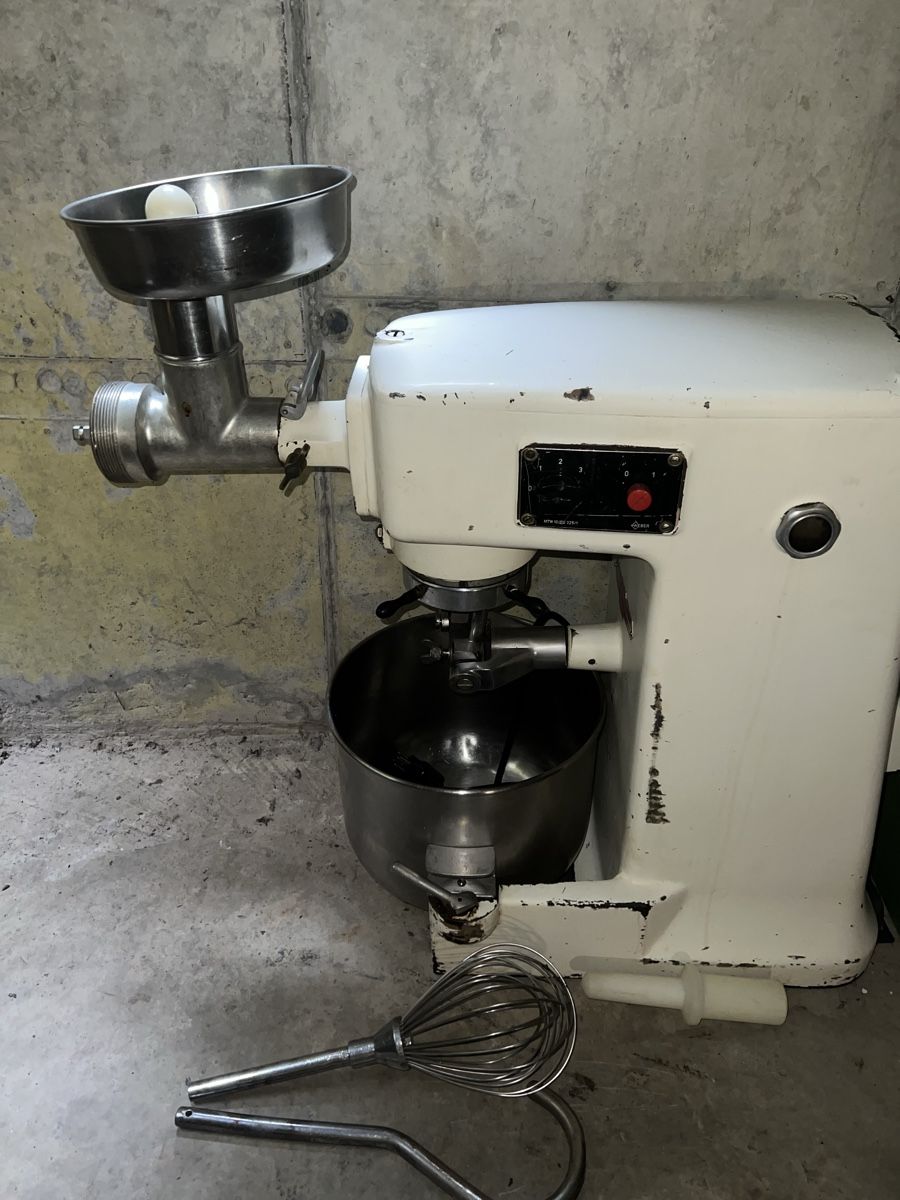 Tutte le macchine: Lips Junior Rührwerk Teigmschine – Usato da Winterthur venduto da cnc27