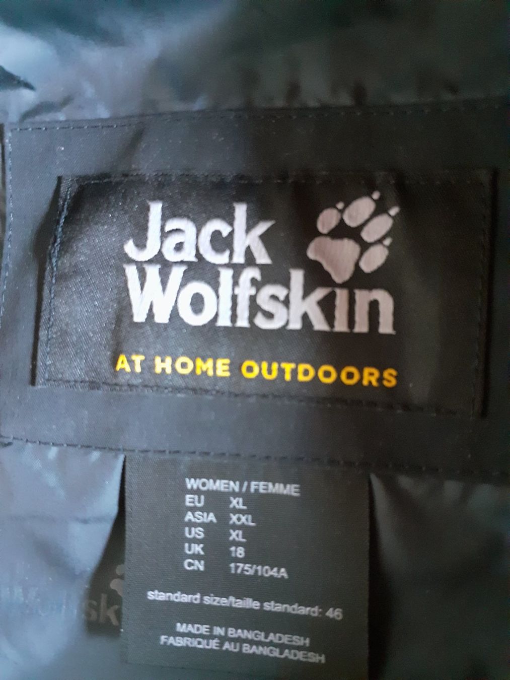 Jack Wolfskin Cappotti: Mantel Jack Wolfskin XL – Usato da Brittnau venduto da Gismo2012 2