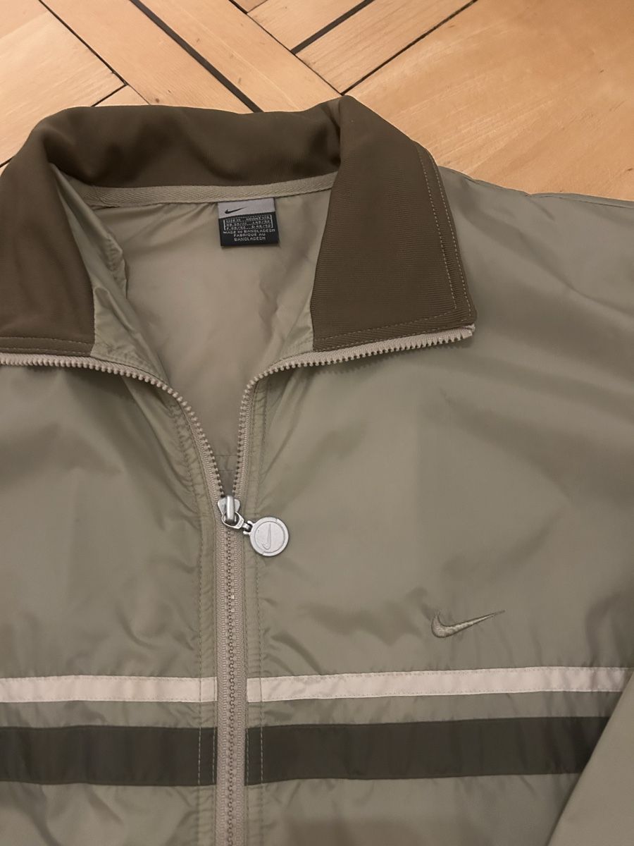 Nike Jacken: Vintage Nike Trackjacket – Gebraucht aus Langendorf von xfh 1
