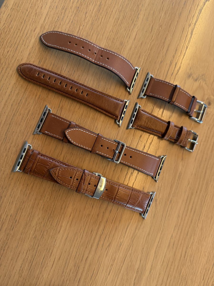 Bracciali & Braccialetti: Apple Watch Lederarmbänder, Top Zustand – Usato da Wangen b. Olten venduto da Thomiverkauft 1