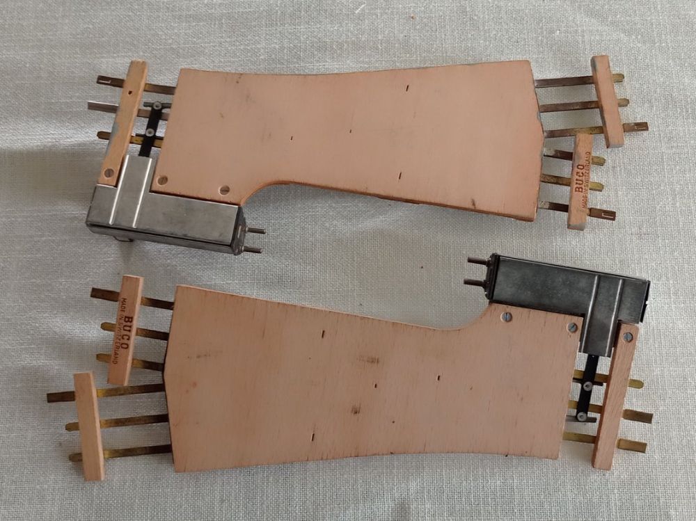 2 Buco 122E Messing Weichen (Gebraucht) in Kerzers für CHF 30 – mit ...