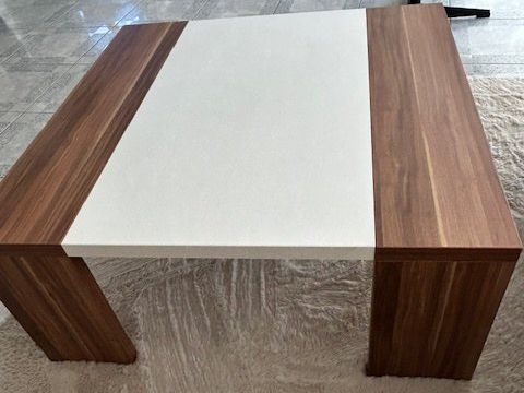 Tische: Salontisch – Gebraucht aus Kradolf von nad_6ywc