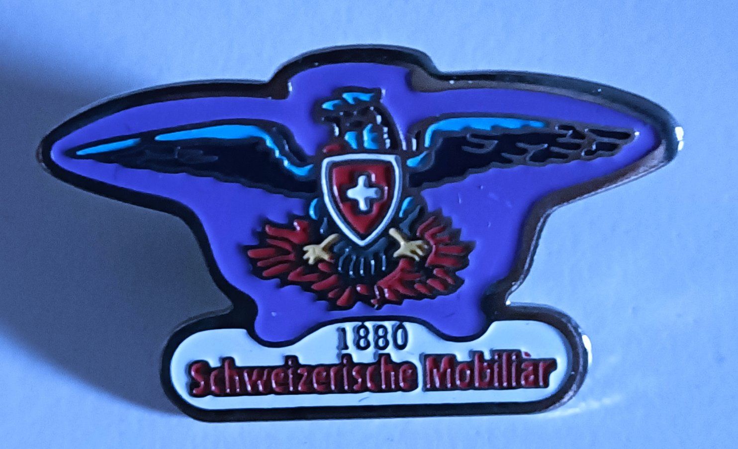 Plaketten & Abzeichen: Pin Schweizerische Mobiliar 1880 – Gebraucht aus Köniz von VintagePin