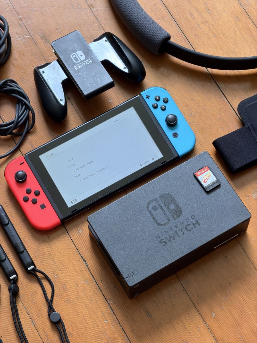 Nintendo Console: Nintendo Switch Console Bundle + Ring Fit Adventure  – Usato da Zürich venduto da idbronskiy 1